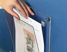 SUPPORT PORTE AFICHE MURAL A4 EN PLEXIGLAS